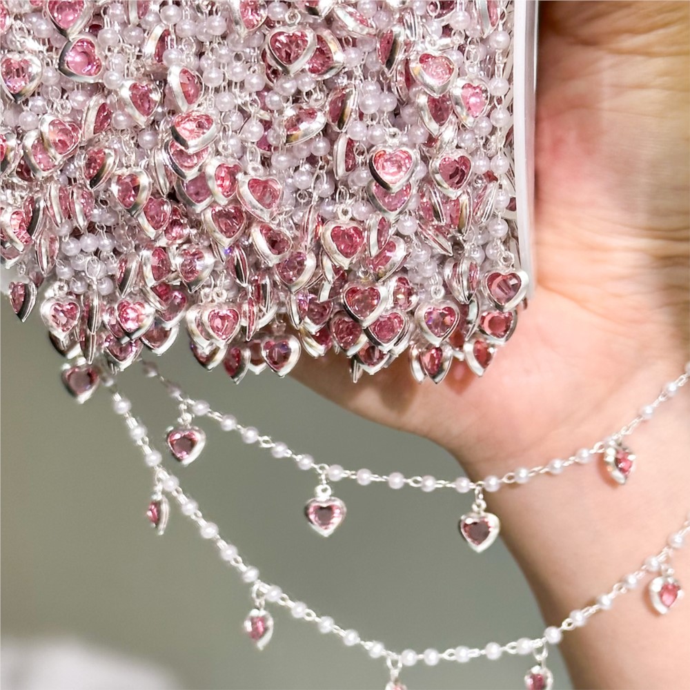 Pearl Trim Chain - Corrente de Latão com Corações de